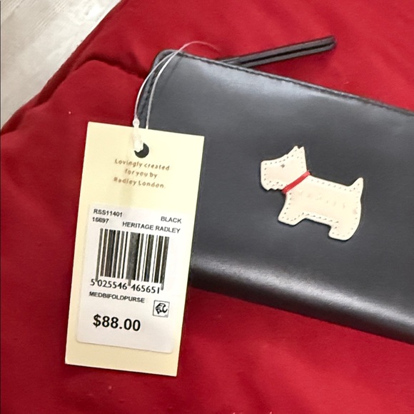 RADLEY LONDON Black Wallet with Cream Dog Accent - Picture 9 of 9